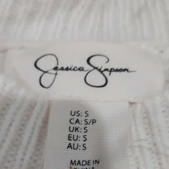 Jessica Simpson Cream Sweater with Red Heart Design - Picture 3 of 5